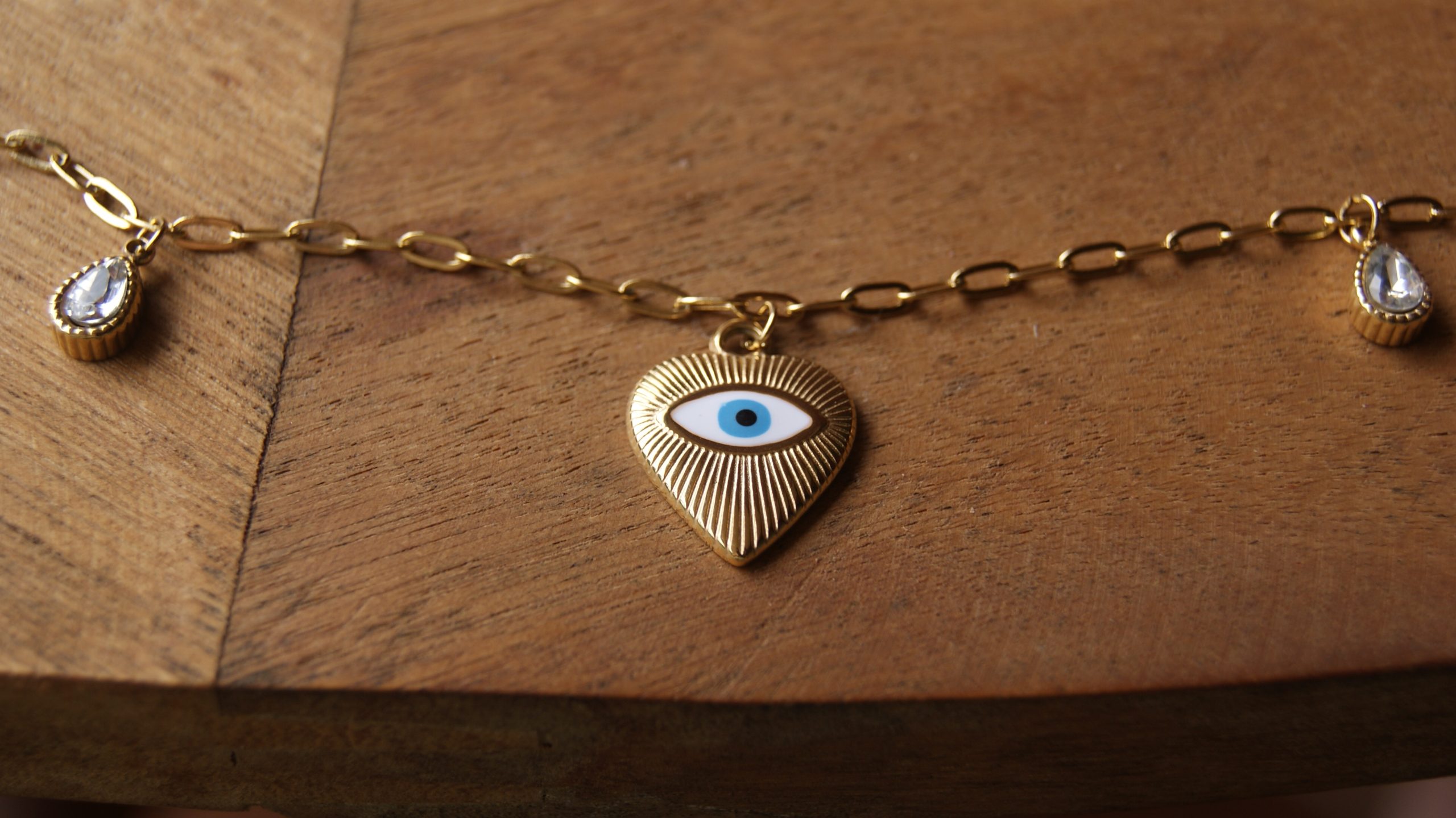 COLLAR NAZAR